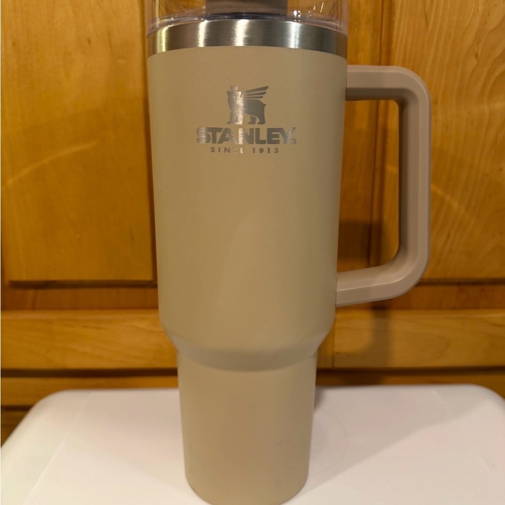 Stanley Classic Tan Travel Mug